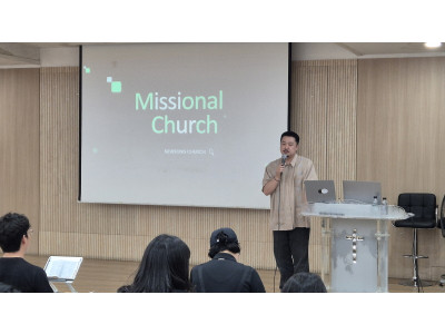 “혼나는 예배에서 기쁜 소식으로”…홍대 한복판 8년 버틴 교회의 비밀