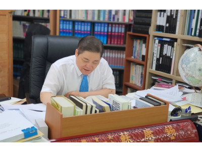 소강석 목사의 영혼 아포리즘 “꼭 쓰고 싶은 책이었습니다.”